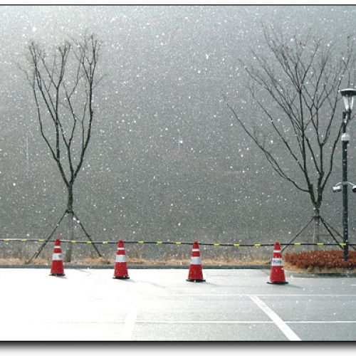 눈 내리는 풍경.