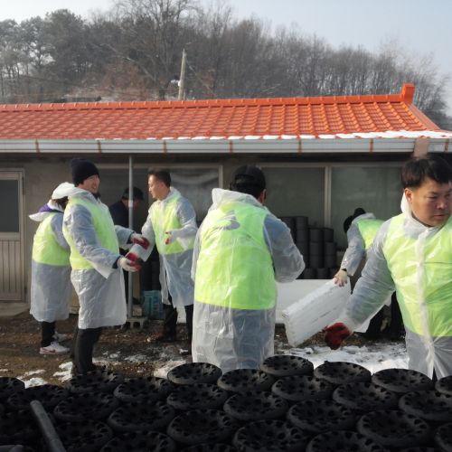 제4차 자원봉사활동(연탄나누기)
