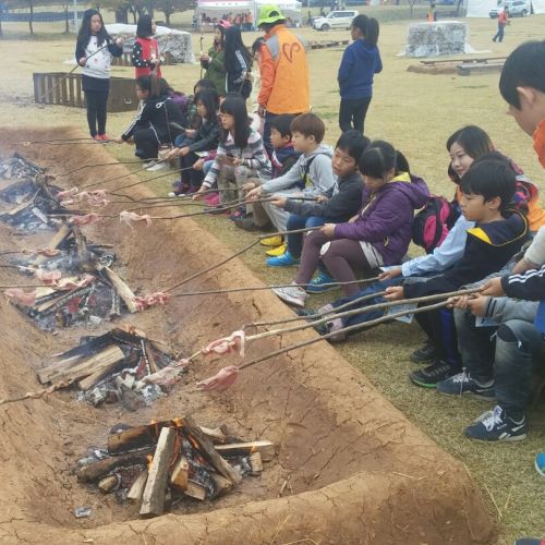 제22회 연천전곡리 구석기축제 자원봉사활동 사진