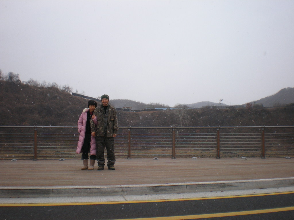 오전에 눈 좀 내렸습니다^^